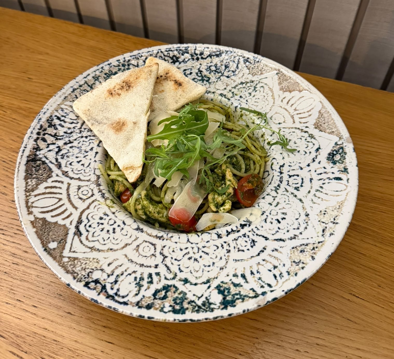 Spaghetti pesto e pollo