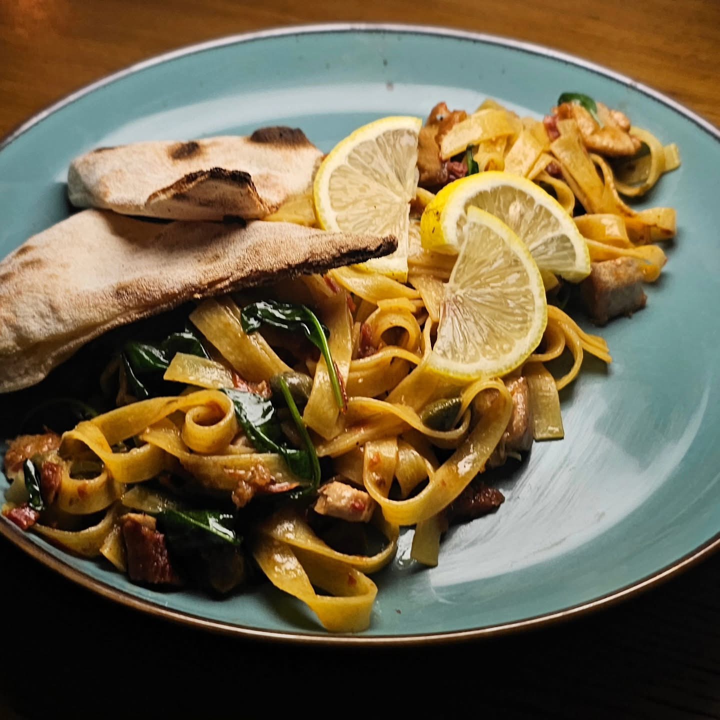 Tagliatelle al tonno fresco